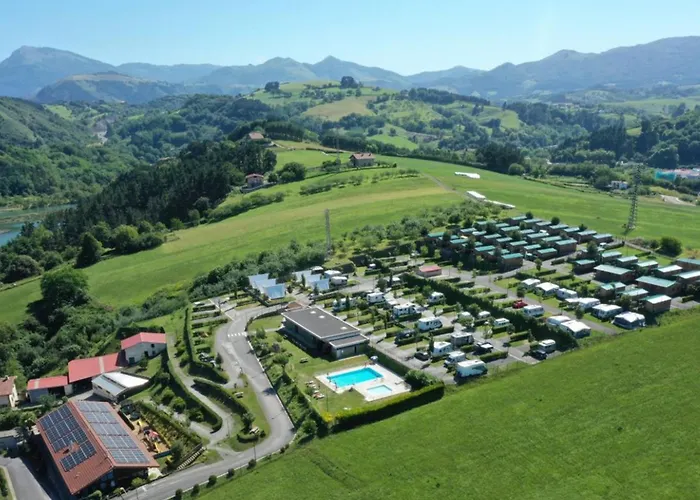 Campsite 4 Pers Avec Terrasse En Espagne - Api-1-52-1788 Zumaia